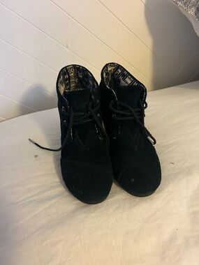 Toms Black Suede Lace-Up Ankle Booties with Patterned Lining